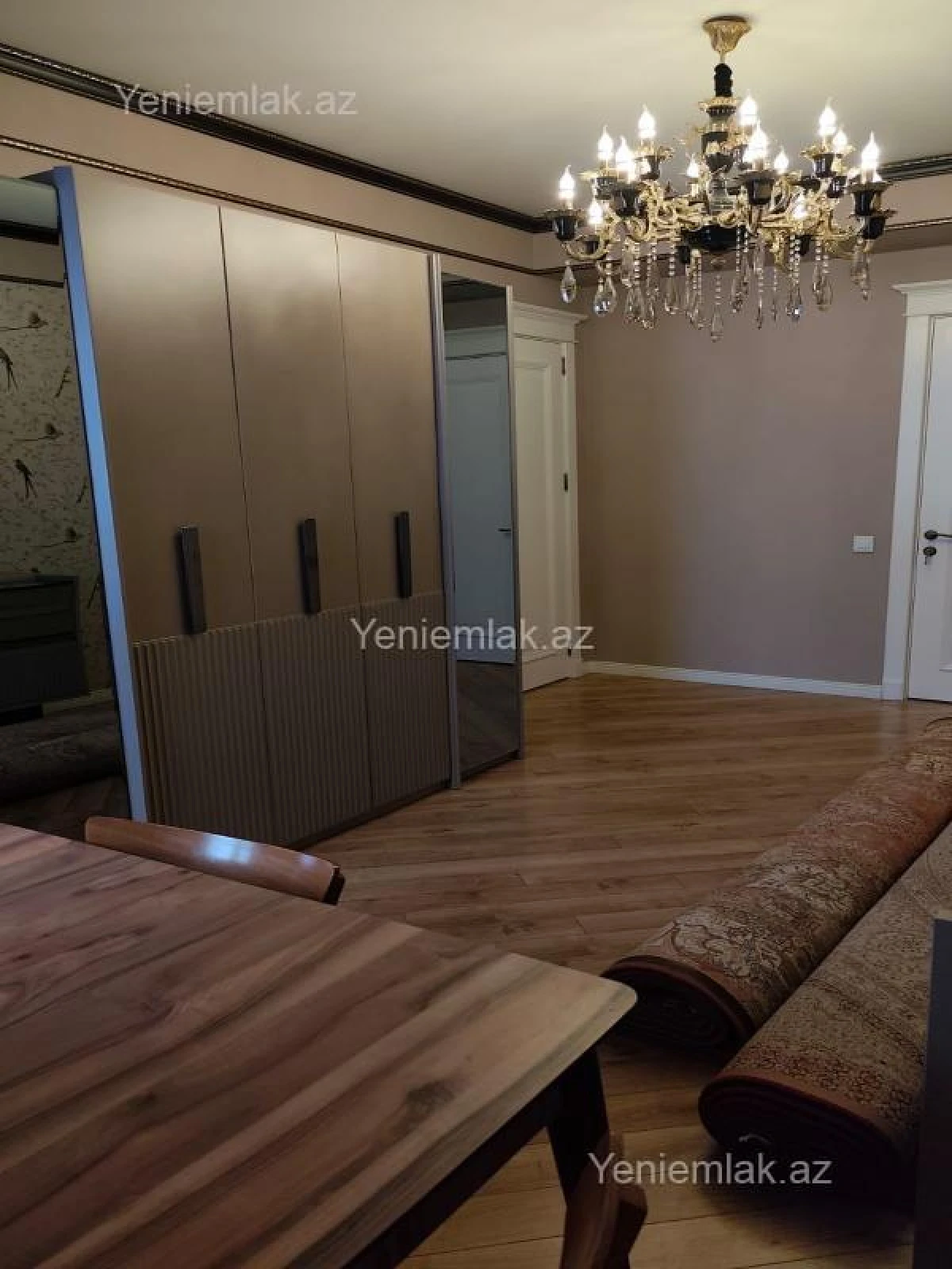 Satılır 4 otaqlı yeni tikili 100 m²