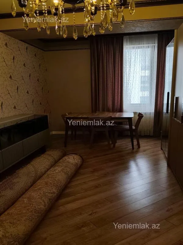 Satılır 4 otaqlı yeni tikili 100 m²