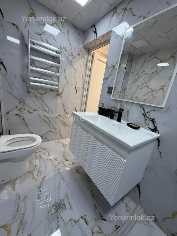 Satılır 2 otaqlı yeni tikili 70 m²