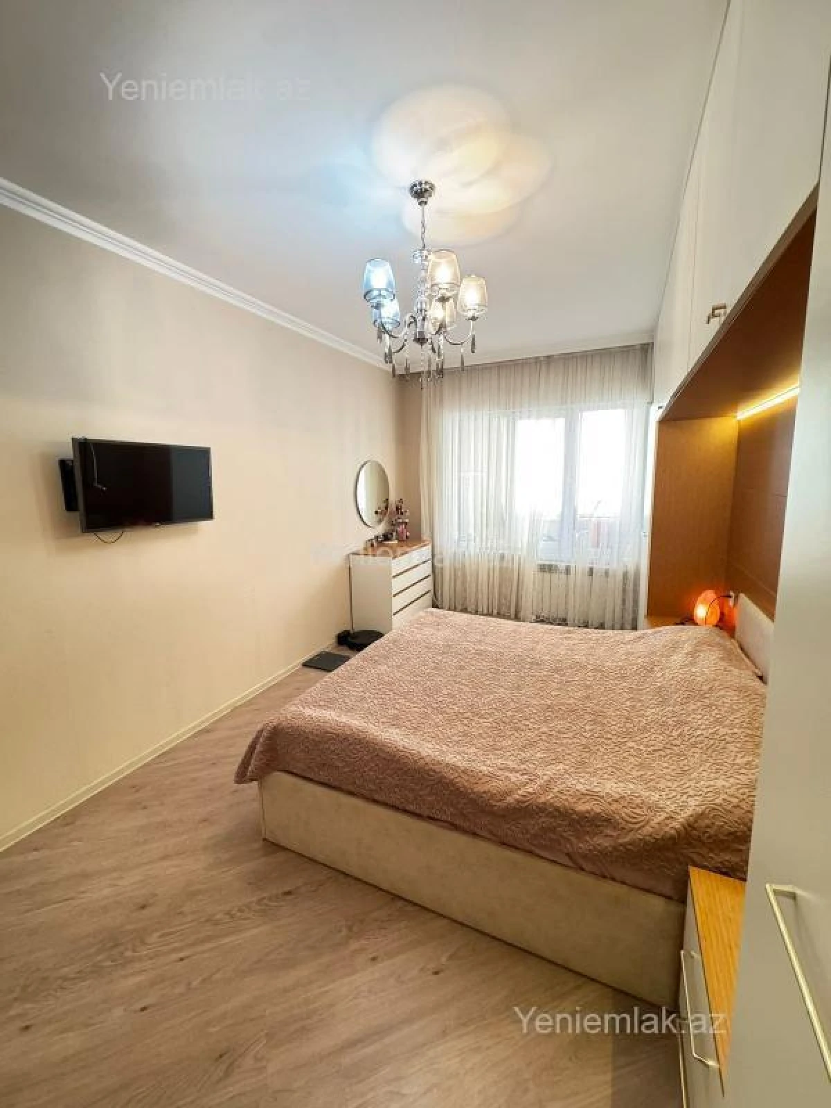 Satılır 3 otaqlı köhnə tikili 90 m²