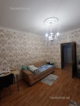 Satılır 2 otaqlı köhnə tikili 56 m²
