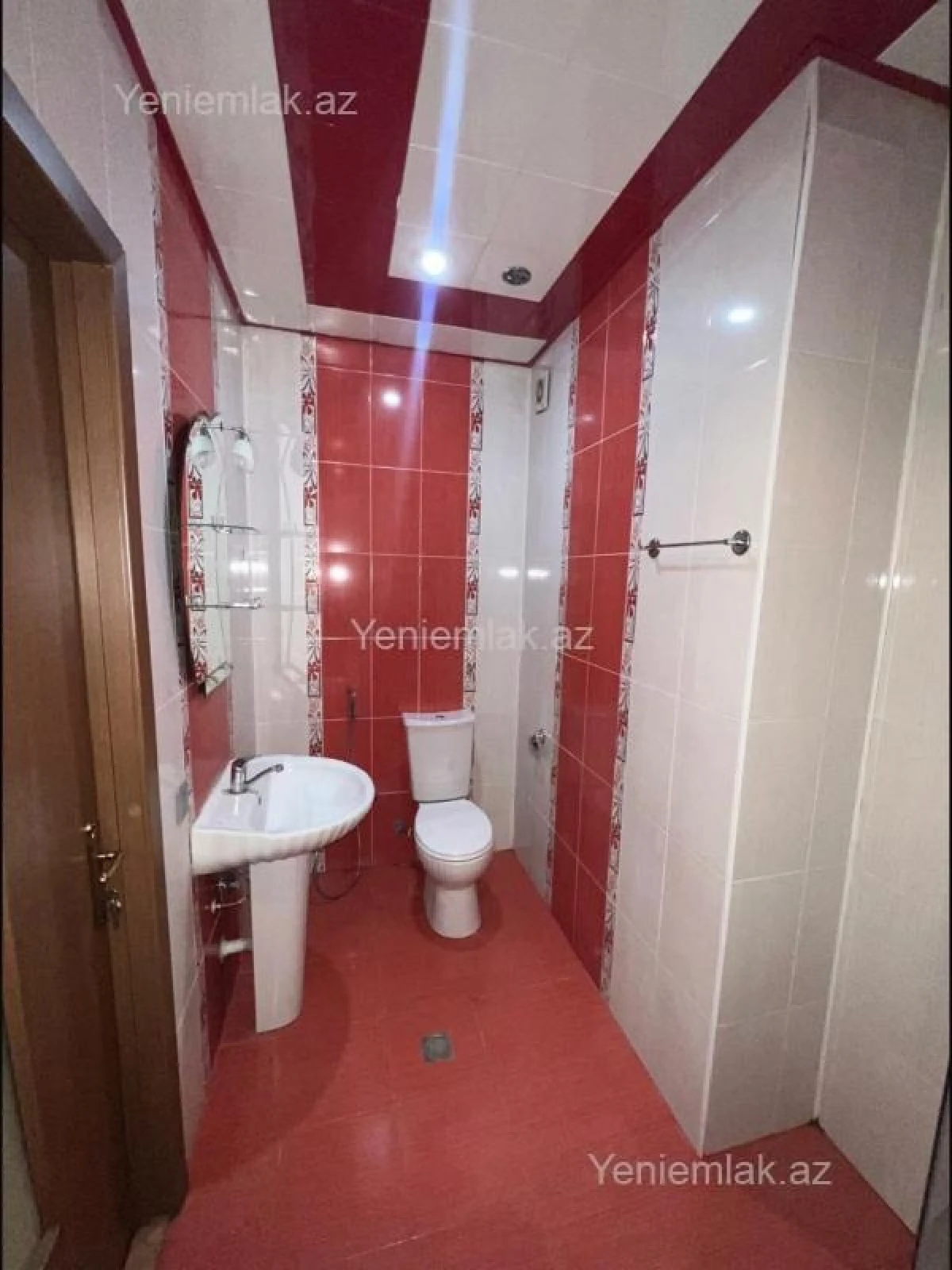 Satılır 2 otaqlı yeni tikili 70 m²