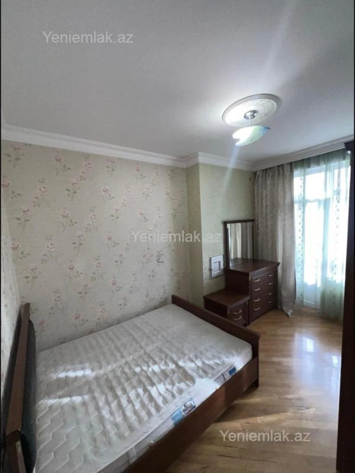 Satılır 2 otaqlı yeni tikili 70 m²