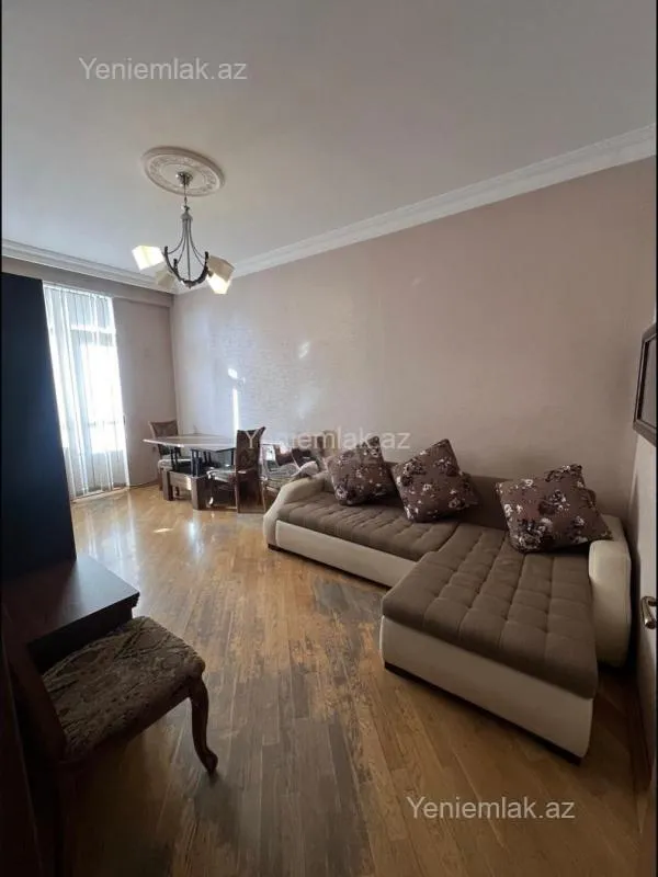 Satılır 2 otaqlı yeni tikili 70 m²