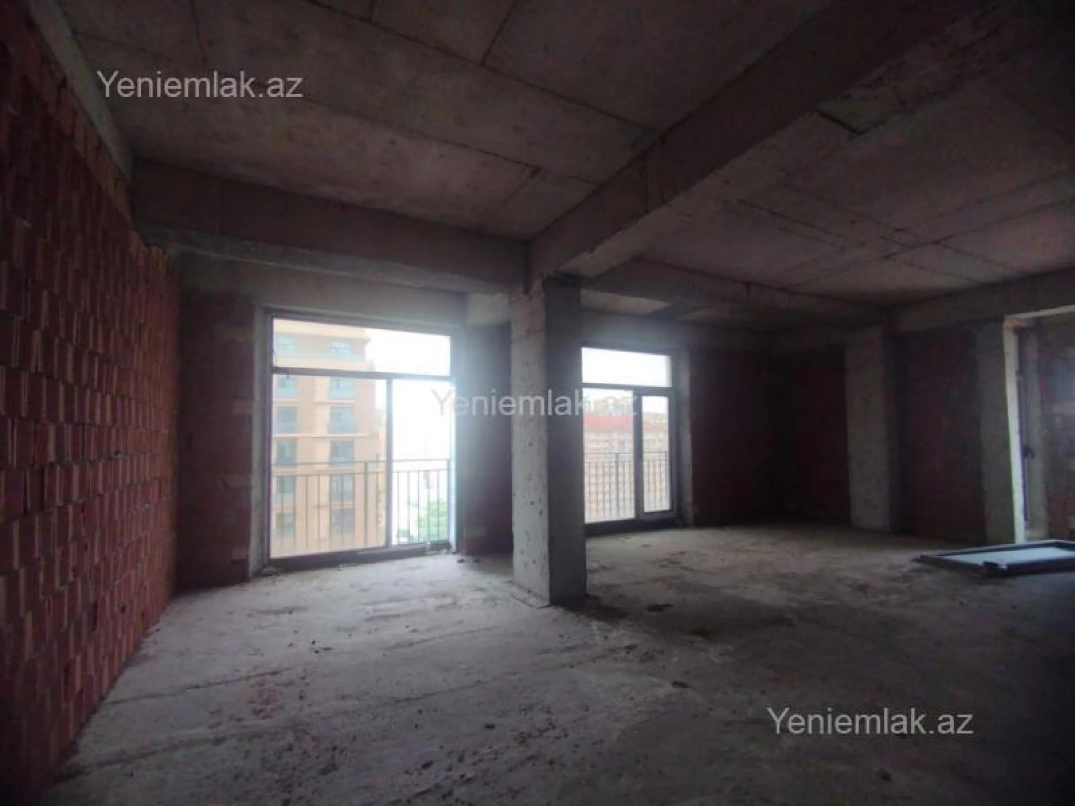 Satılır 4 otaqlı yeni tikili 157 m²