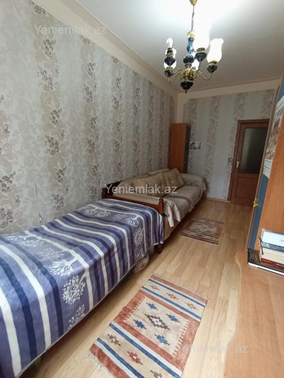 Satılır 3 otaqlı köhnə tikili 70 m²