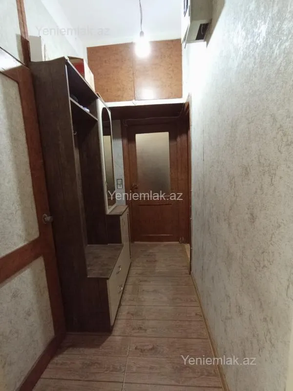 Satılır 3 otaqlı köhnə tikili 70 m²