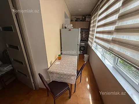 Satılır 2 otaqlı köhnə tikili 40 m²