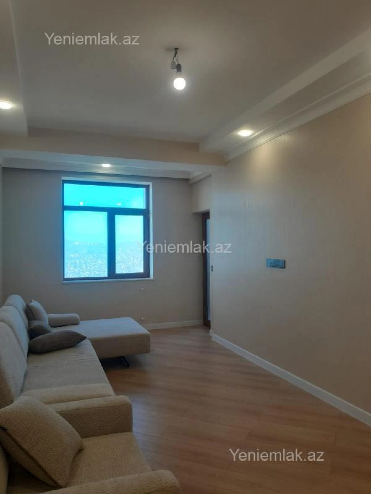Satılır 3 otaqlı yeni tikili 105 m²