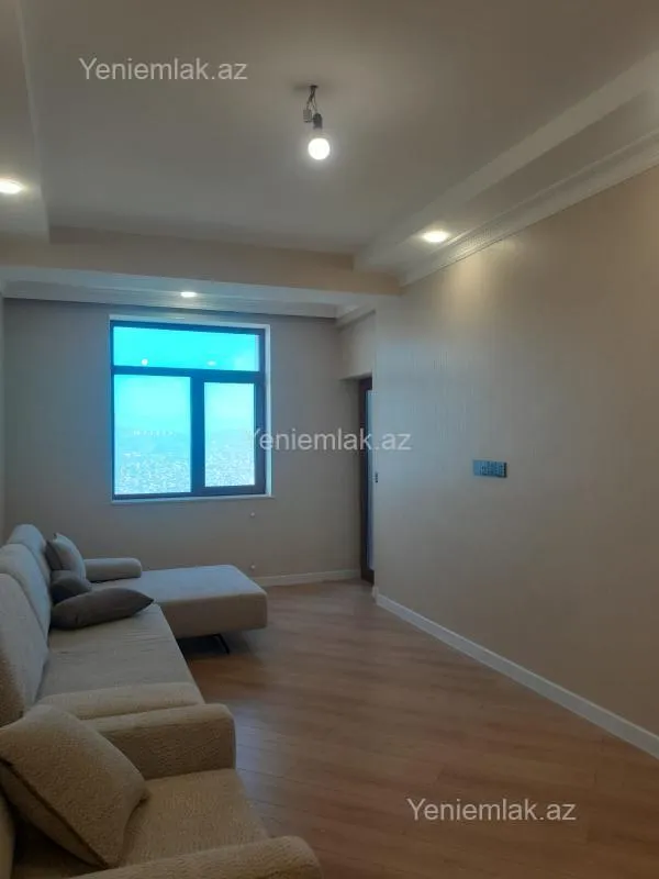 Satılır 3 otaqlı yeni tikili 105 m²