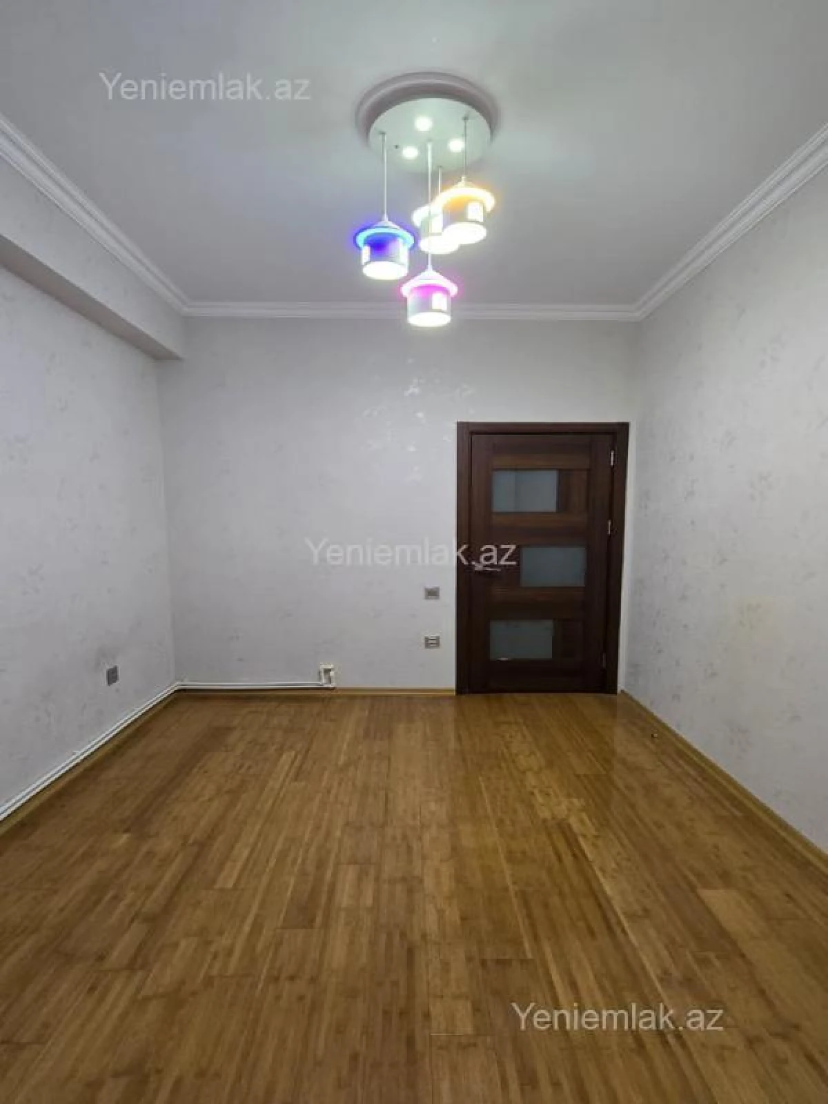 Satılır 3 otaqlı yeni tikili 90 m²