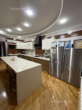 Satılır 4 otaqlı yeni tikili 230 m²
