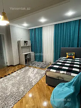 Satılır 4 otaqlı yeni tikili 230 m²