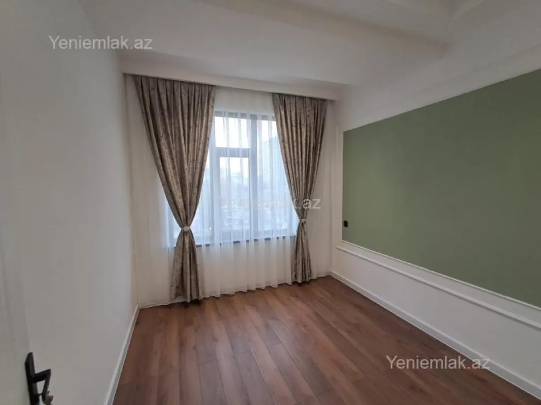 Satılır 3 otaqlı yeni tikili 80 m²