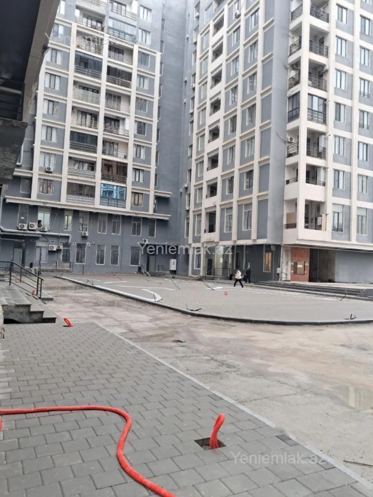 Satılır 3 otaqlı yeni tikili 80 m²