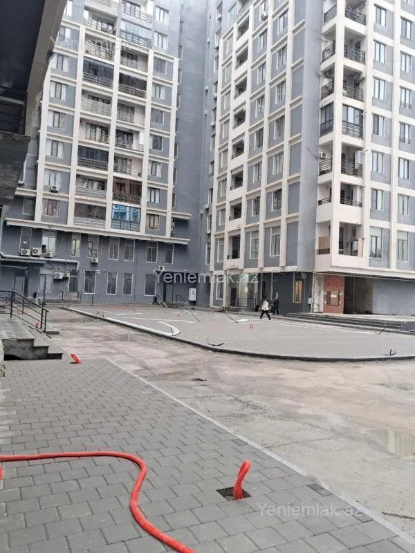 Satılır 3 otaqlı yeni tikili 80 m²