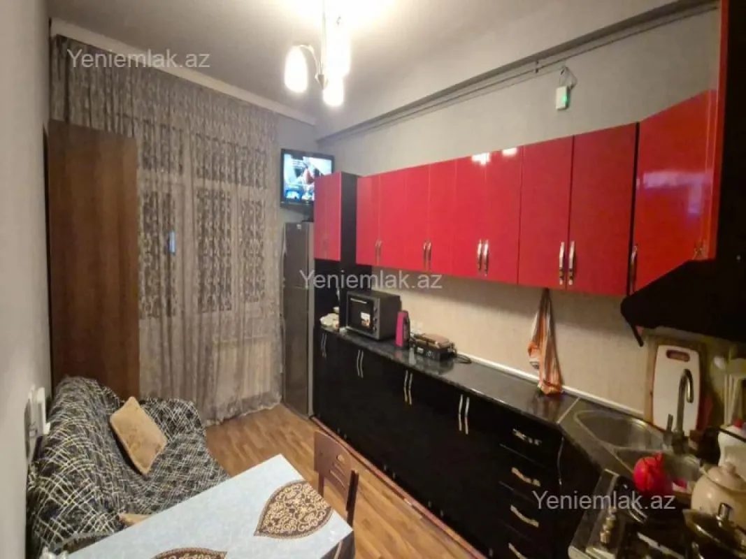 Satılır 2 otaqlı yeni tikili 80 m²