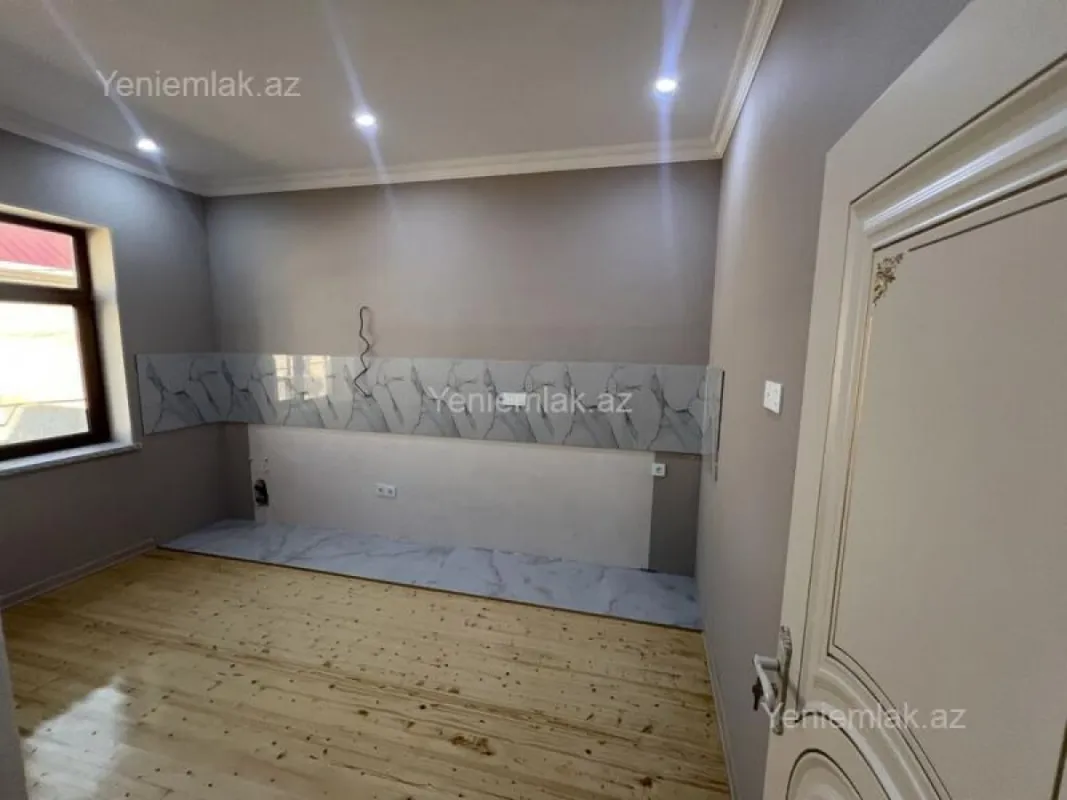 Satılır 2 otaqlı yeni tikili 50 m²