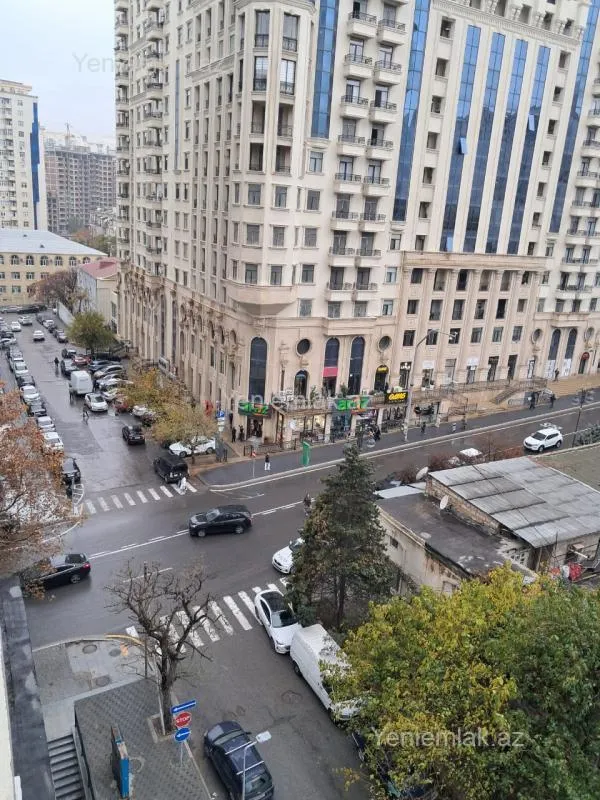 Satılır 3 otaqlı yeni tikili 80 m²