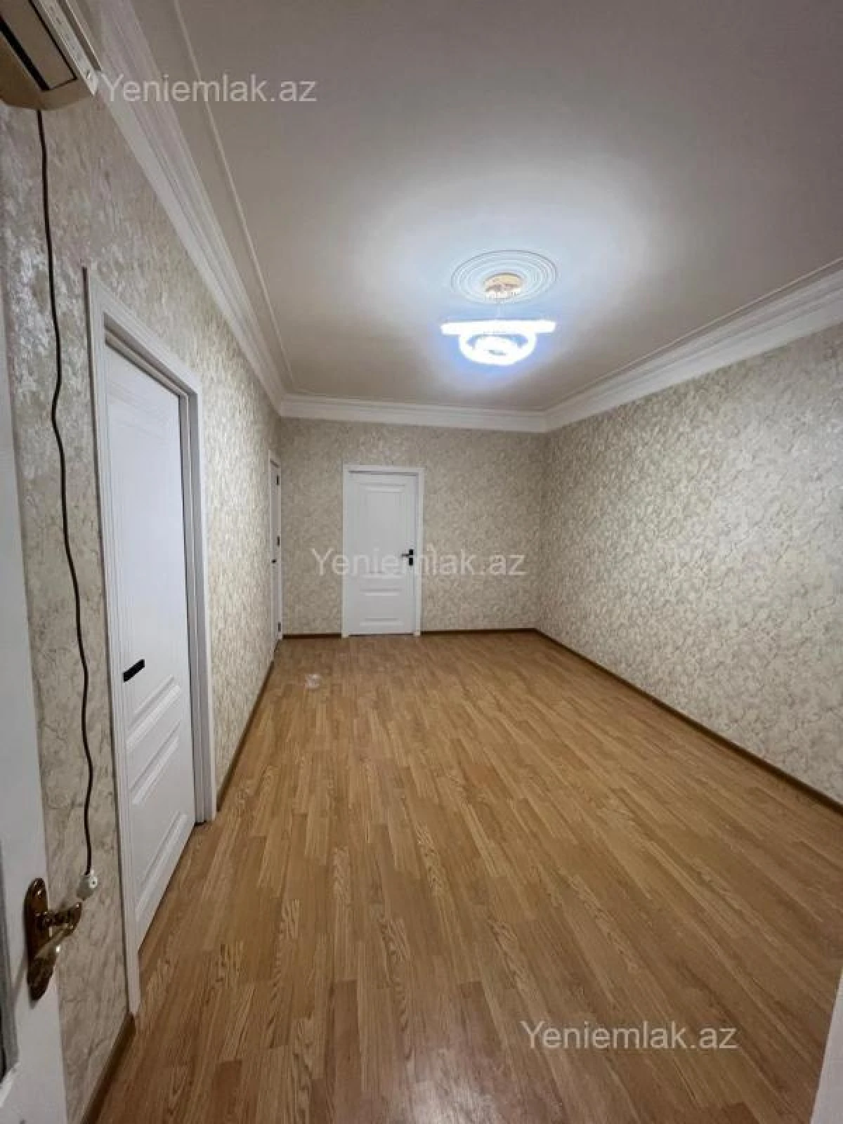 Satılır 2 otaqlı köhnə tikili 60 m²
