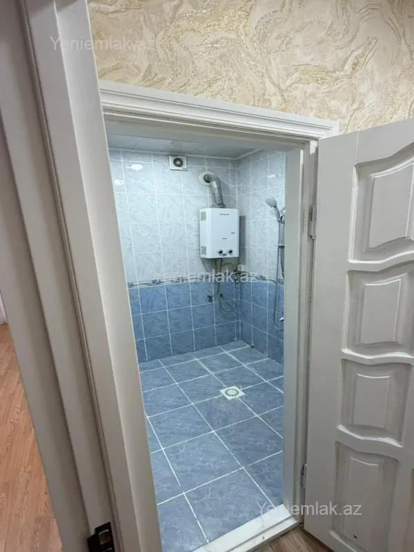 Satılır 2 otaqlı köhnə tikili 60 m²