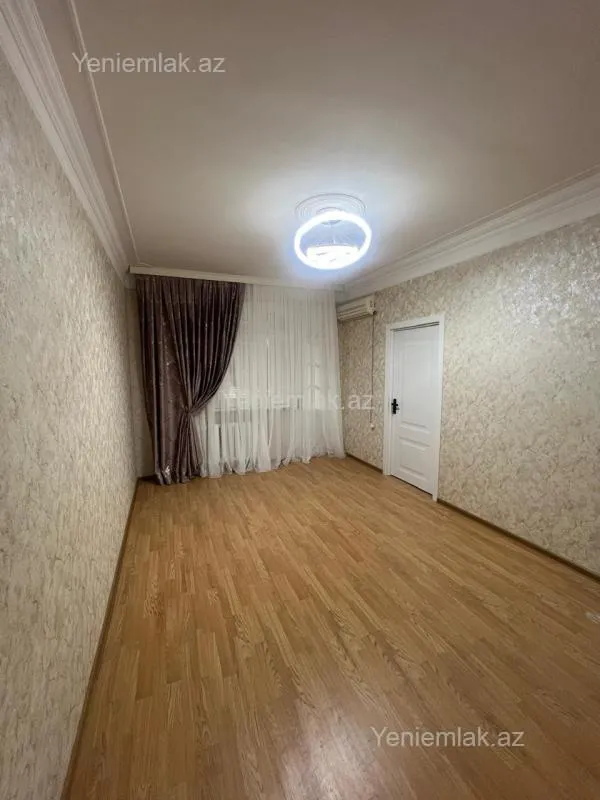 Satılır 2 otaqlı köhnə tikili 60 m²