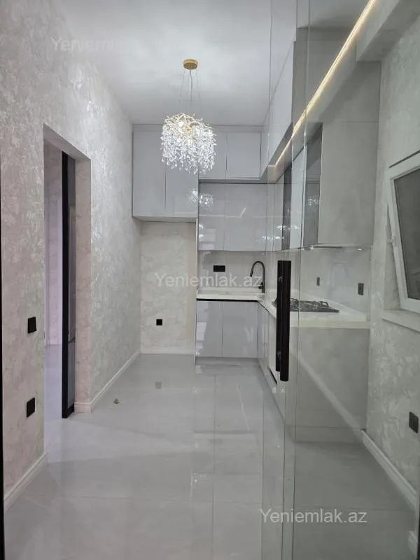 Satılır 3 otaqlı yeni tikili 132 m²