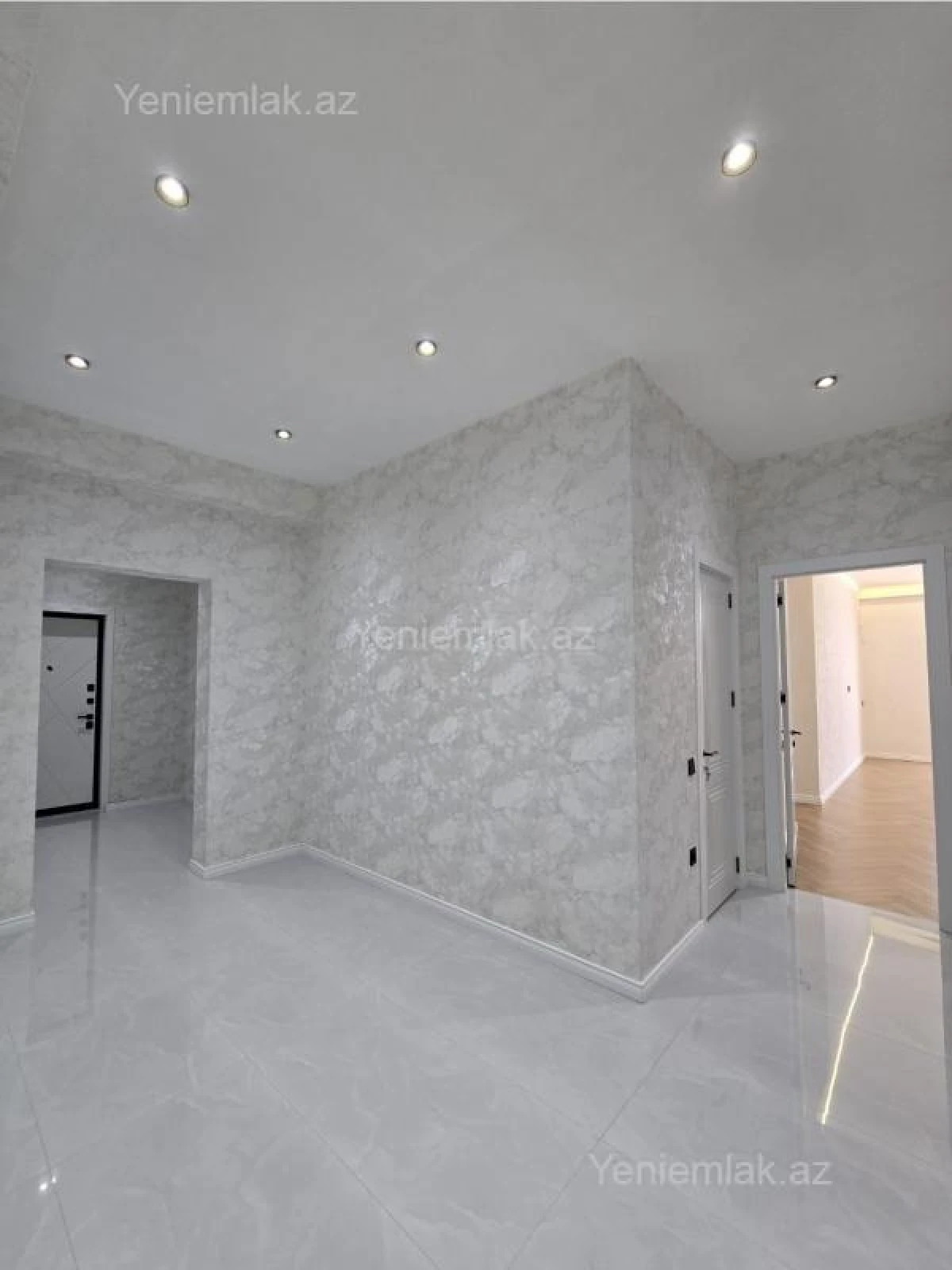 Satılır 3 otaqlı yeni tikili 132 m²