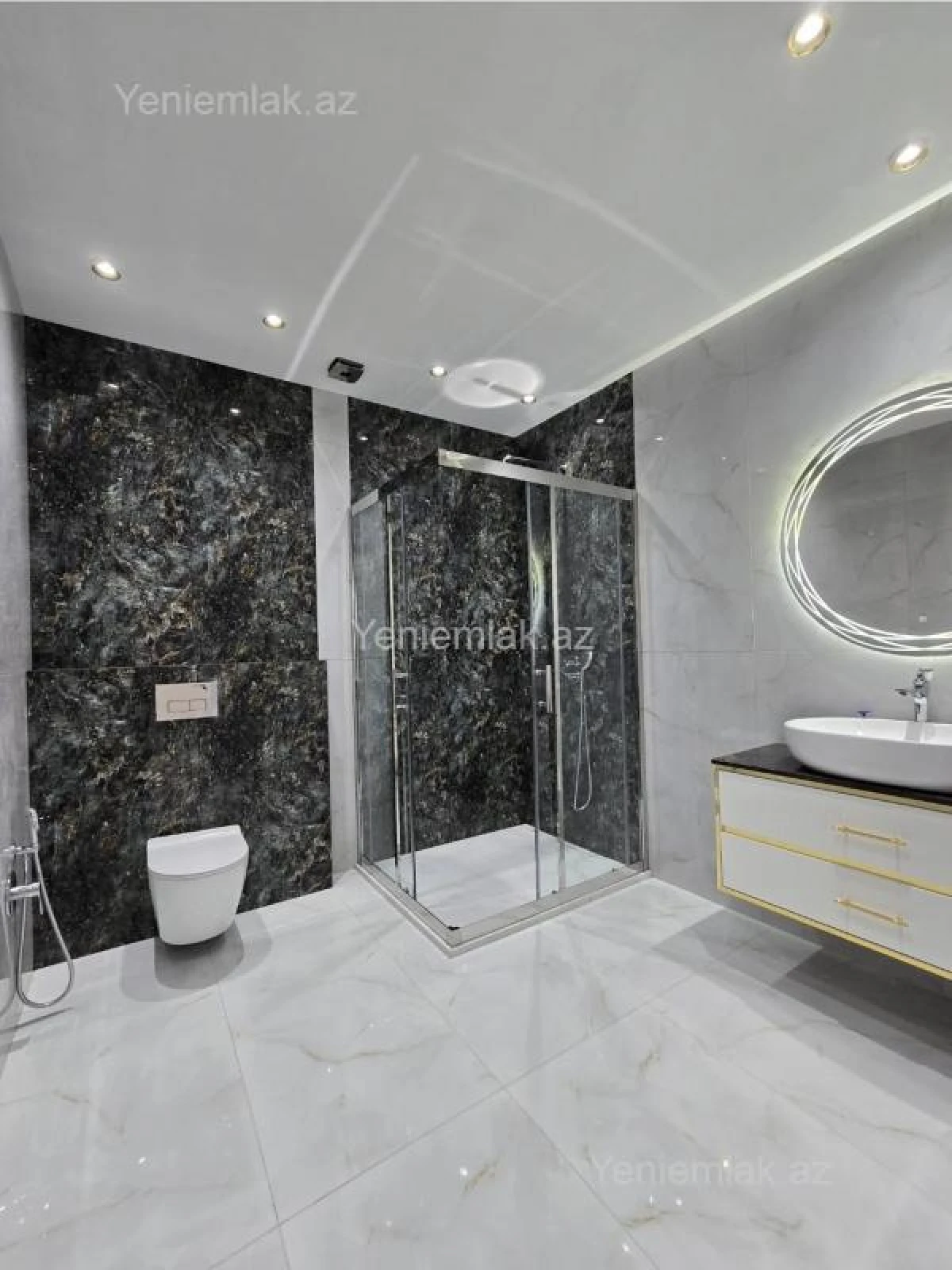 Satılır 3 otaqlı yeni tikili 132 m²