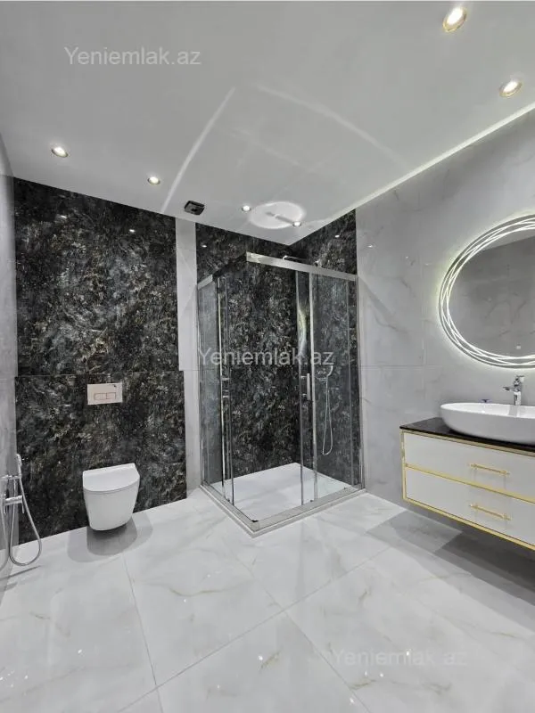 Satılır 3 otaqlı yeni tikili 132 m²