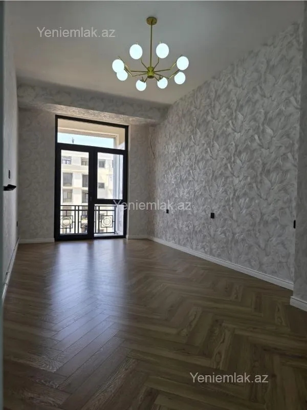 Satılır 3 otaqlı yeni tikili 132 m²