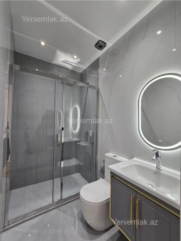 Satılır 3 otaqlı yeni tikili 132 m²