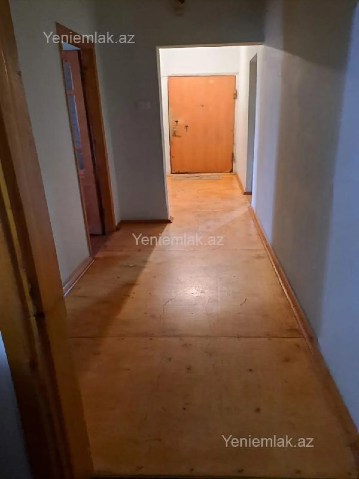Satılır 5 otaqlı köhnə tikili 120 m²