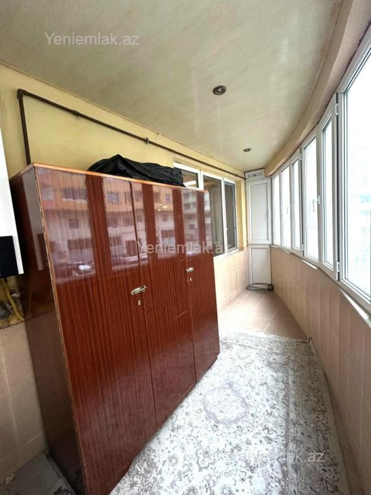 Satılır 3 otaqlı yeni tikili 85 m²