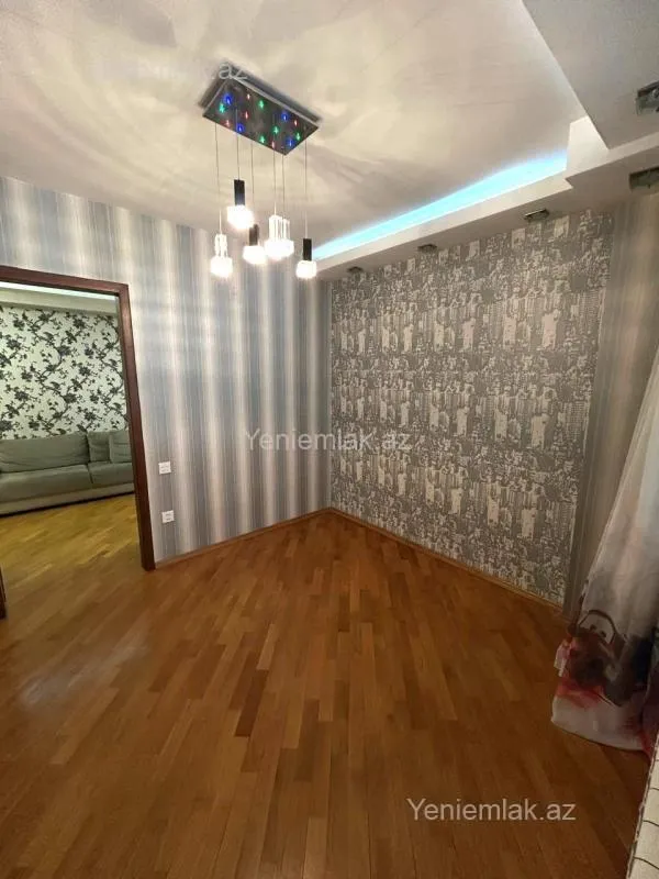 Satılır 3 otaqlı yeni tikili 85 m²