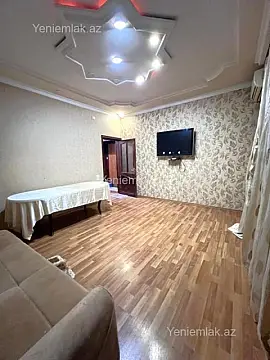 Satılır 2 otaqlı köhnə tikili 70 m²
