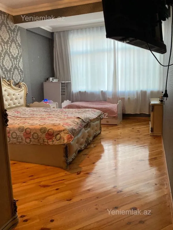 Satılır 2 otaqlı yeni tikili 101 m²
