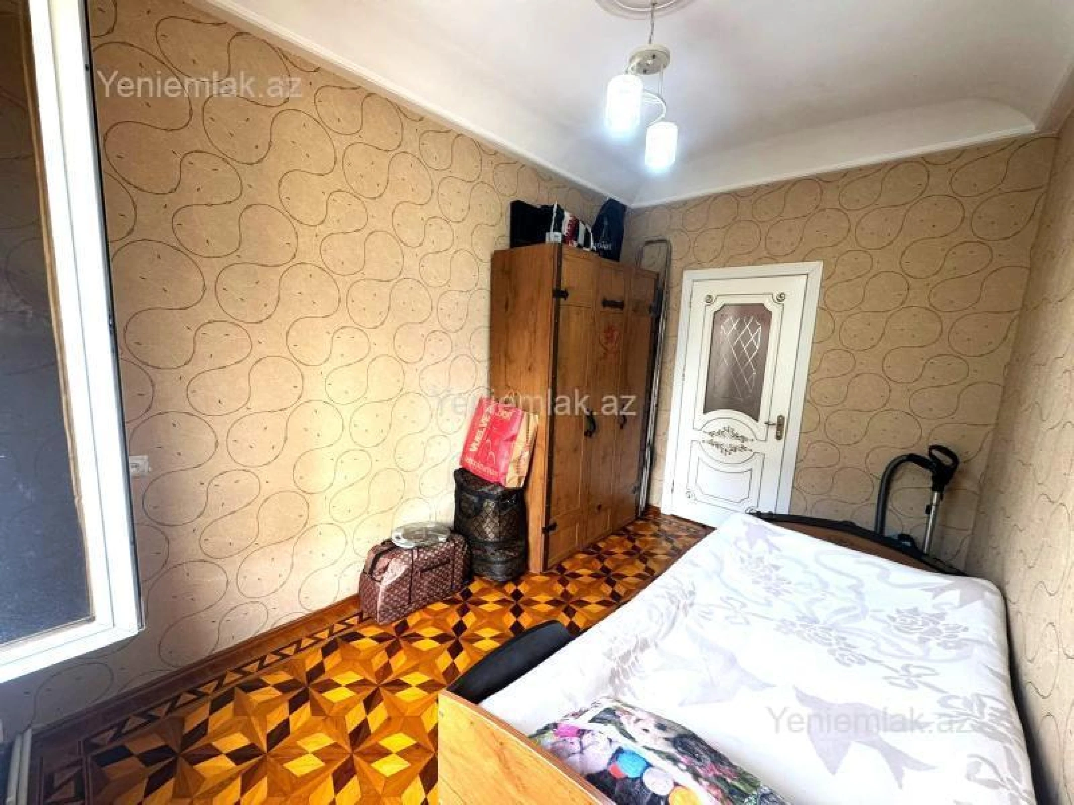 Satılır 3 otaqlı köhnə tikili 65 m²