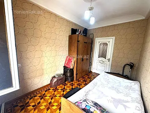 Satılır 3 otaqlı köhnə tikili 65 m²