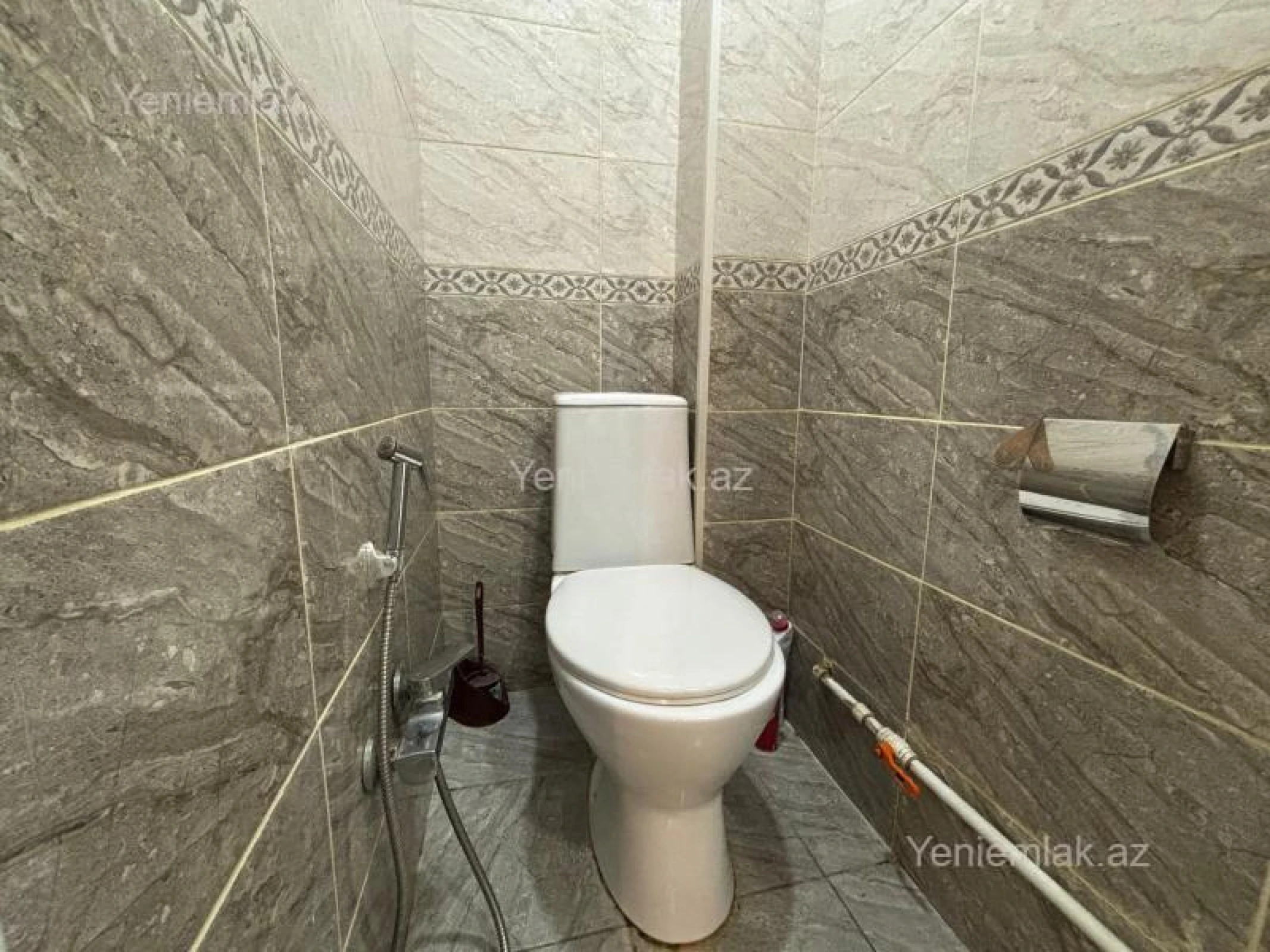 Satılır 3 otaqlı köhnə tikili 70 m²