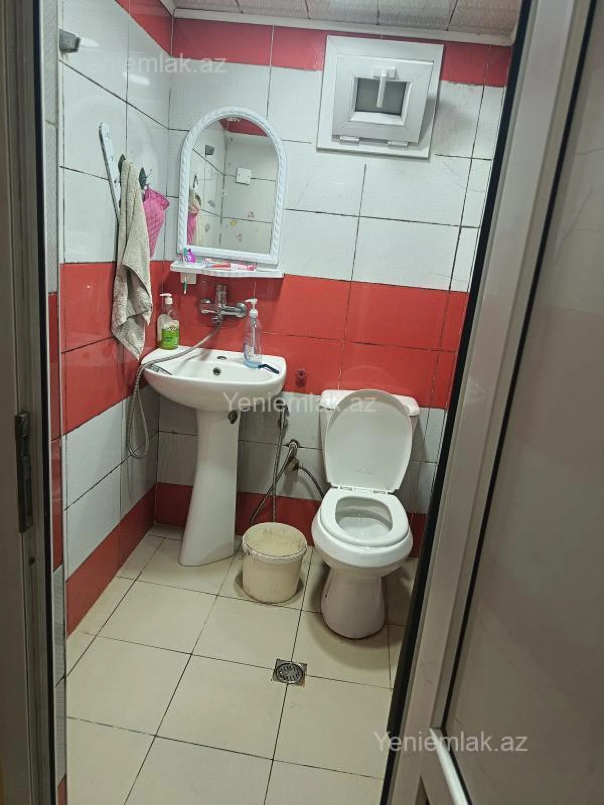Satılır 2 otaqlı köhnə tikili 40 m²