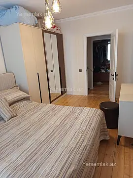 Satılır 3 otaqlı köhnə tikili 80 m²