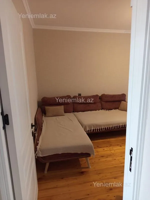 Satılır 3 otaqlı köhnə tikili 80 m²