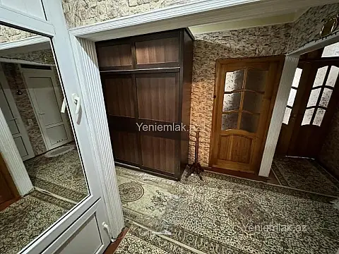 Satılır 3 otaqlı köhnə tikili 80 m²
