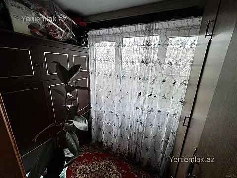 Satılır 3 otaqlı köhnə tikili 80 m²