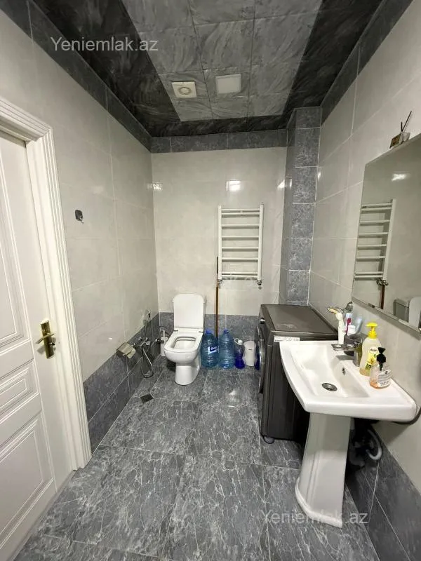 Satılır 2 otaqlı yeni tikili 66 m²