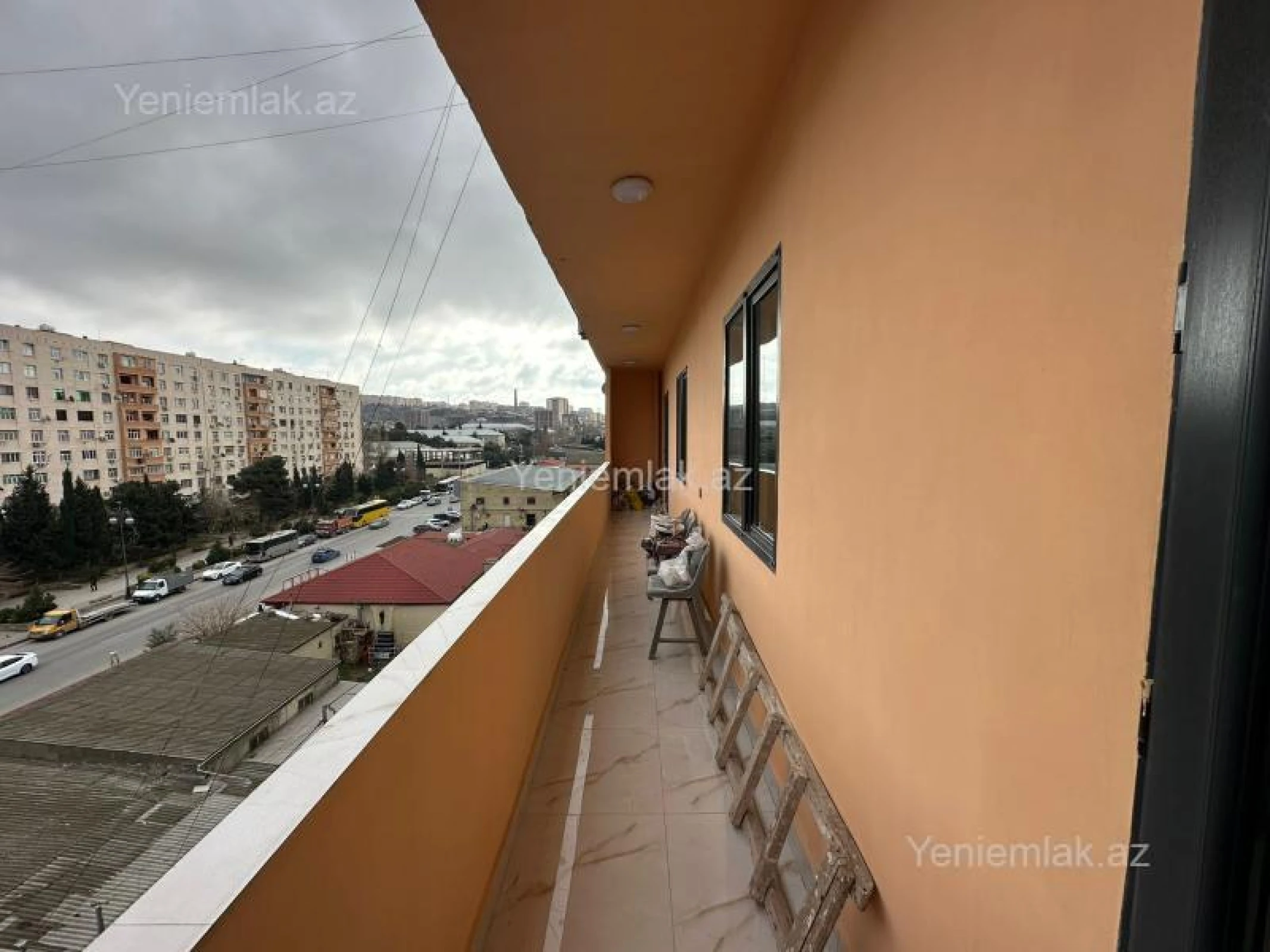 Satılır 5 otaqlı köhnə tikili 120 m²