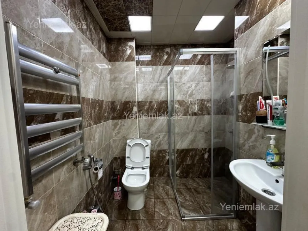 Satılır 2 otaqlı yeni tikili 65 m²