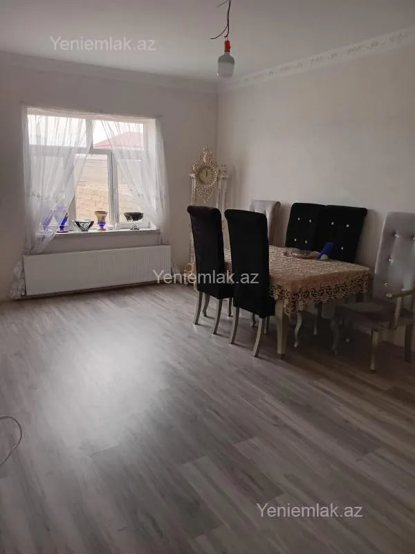 Satılır 3 otaqlı həyət evi 100 m²