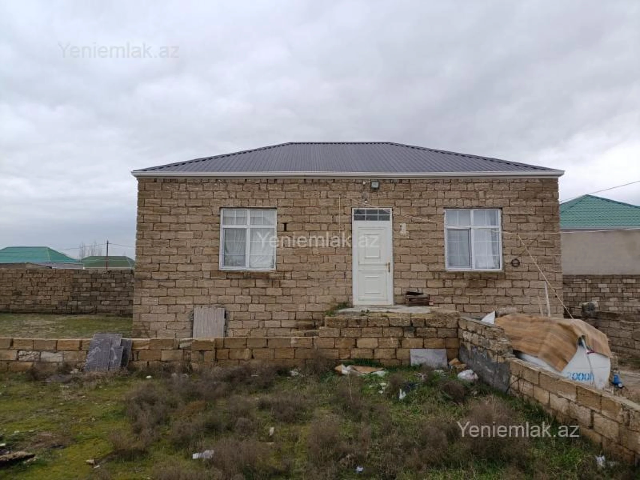 Satılır 3 otaqlı həyət evi 100 m²